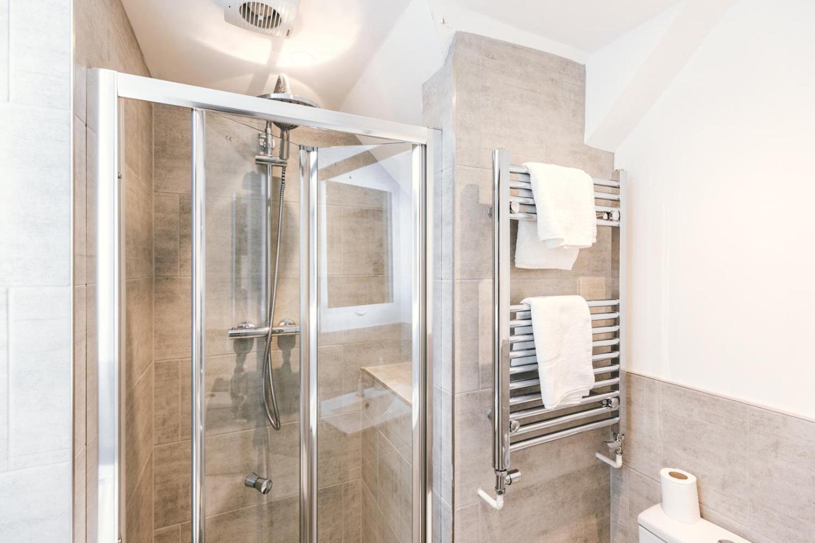 Ludlow Town Centre Apartments ภายนอก รูปภาพ